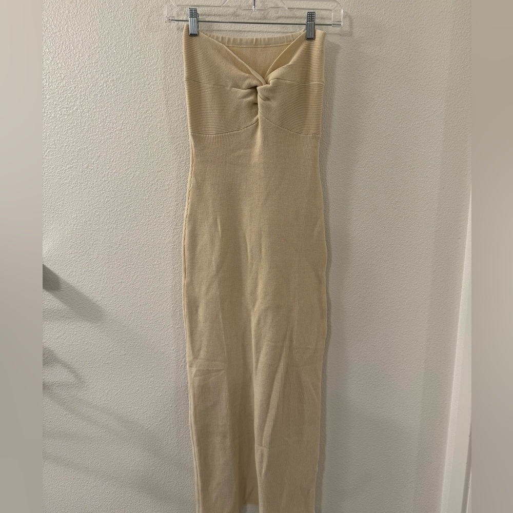 Tan midi dress. Amazon brand. Stretchy material. Thick quality. Size small.